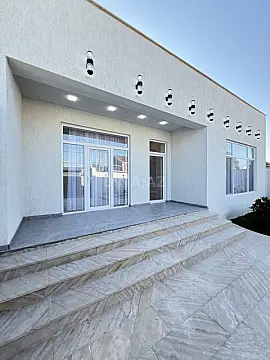 Satılır 4 otaqlı həyət evi 130 m²