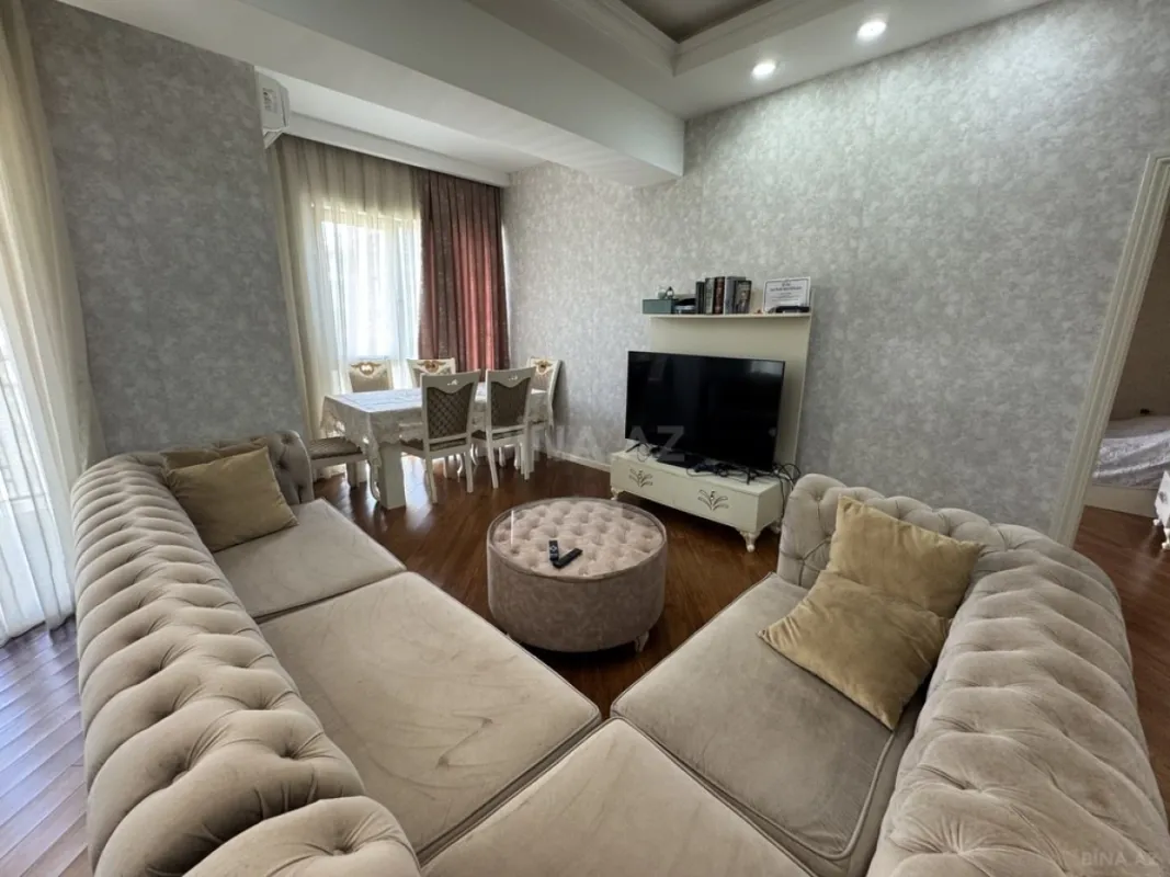 Satılır 3 otaqlı mənzil 115 m²