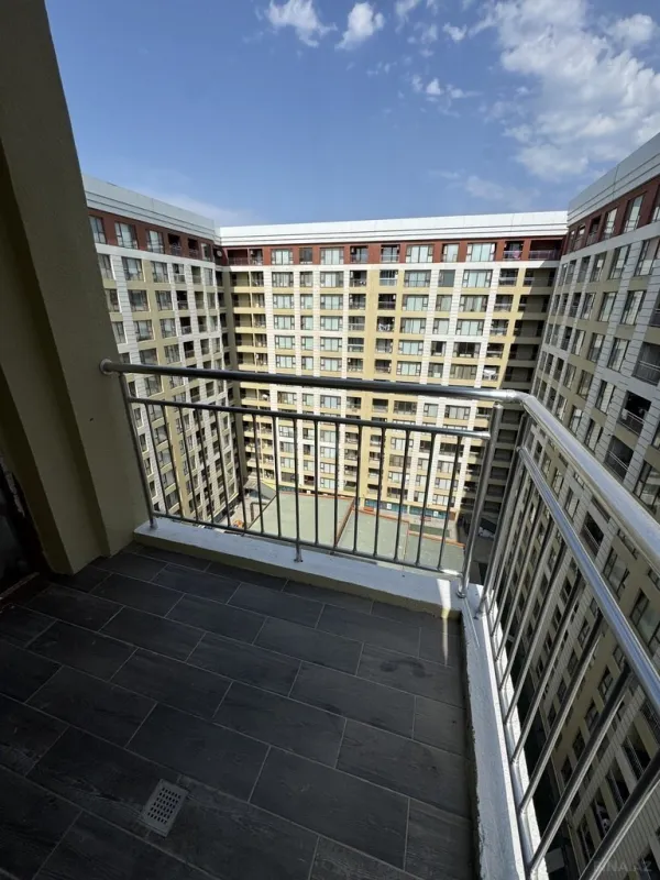 Satılır 3 otaqlı mənzil 115 m²