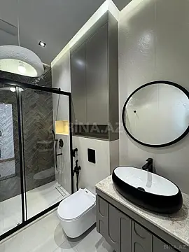 Satılır 4 otaqlı həyət evi 200 m²