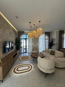 Satılır 4 otaqlı həyət evi 200 m²