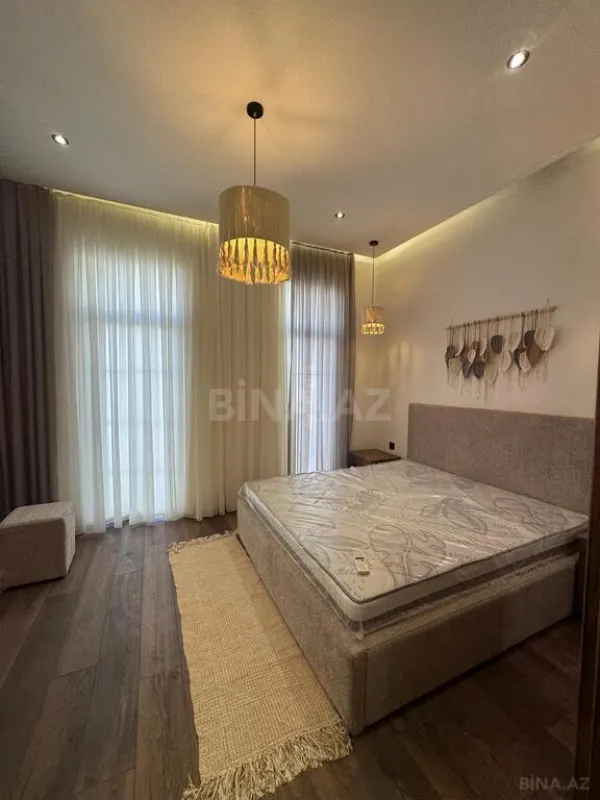 Satılır 4 otaqlı həyət evi 200 m²