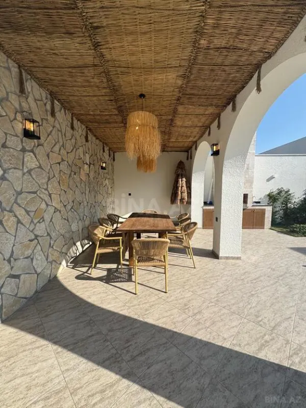 Satılır 4 otaqlı həyət evi 200 m²