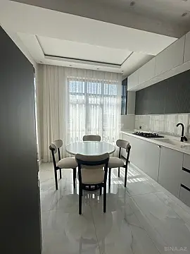 Satılır 2 otaqlı mənzil 68 m²