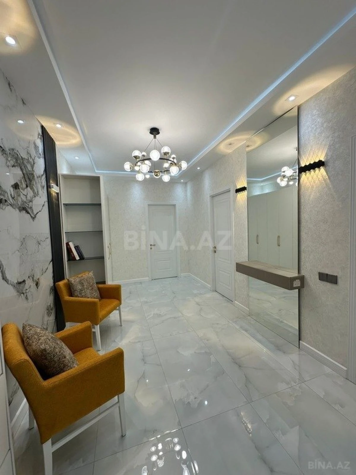 Satılır 2 otaqlı mənzil 68 m²