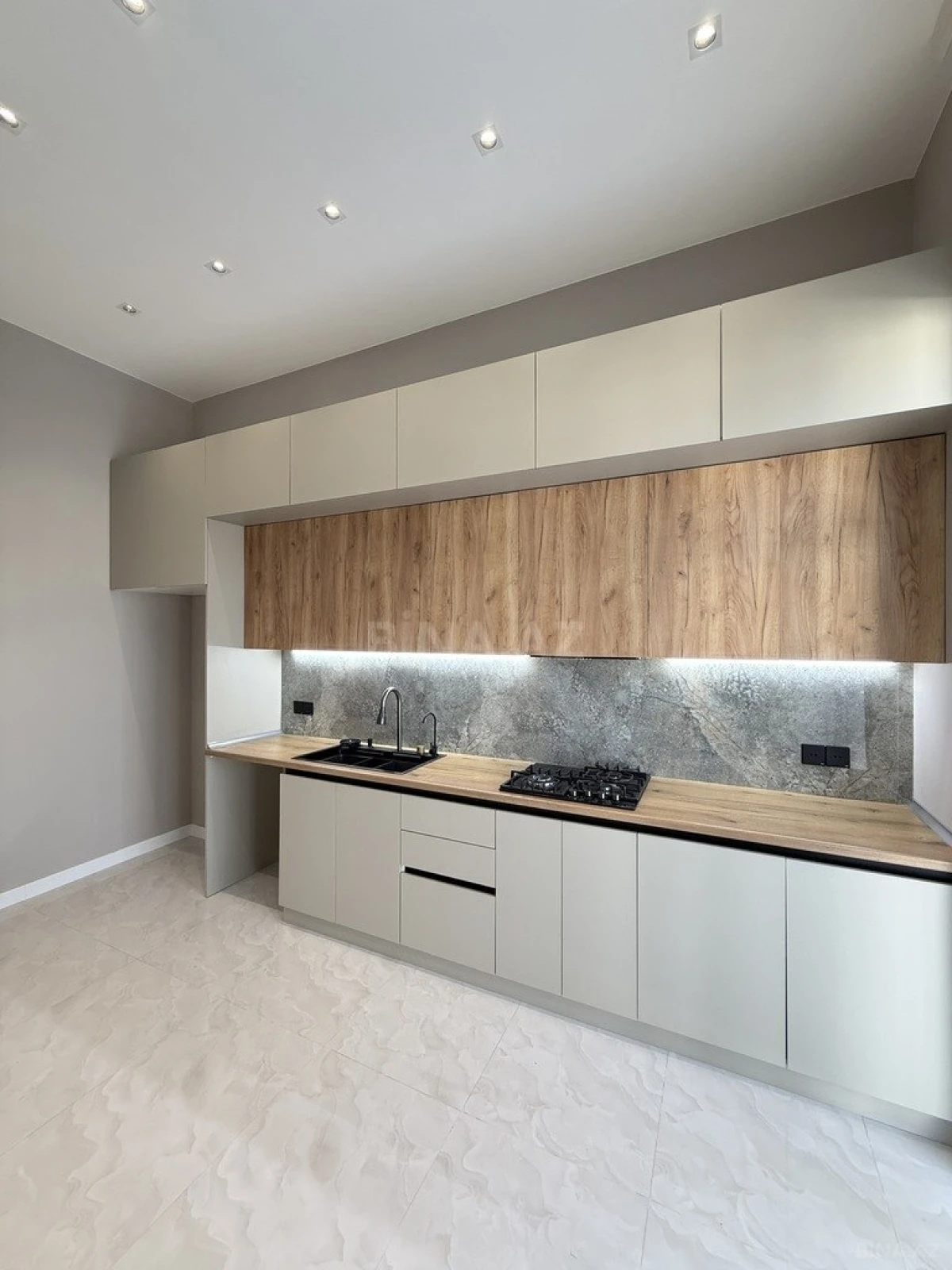 Satılır 4 otaqlı həyət evi 155 m²