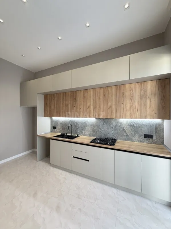 Satılır 4 otaqlı həyət evi 155 m²