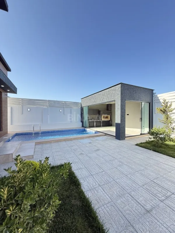 Satılır 4 otaqlı həyət evi 155 m²