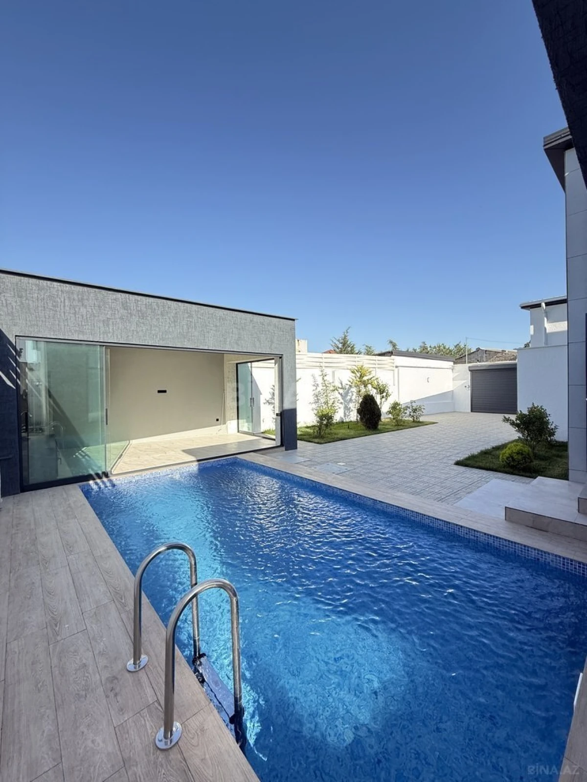 Satılır 4 otaqlı həyət evi 155 m²