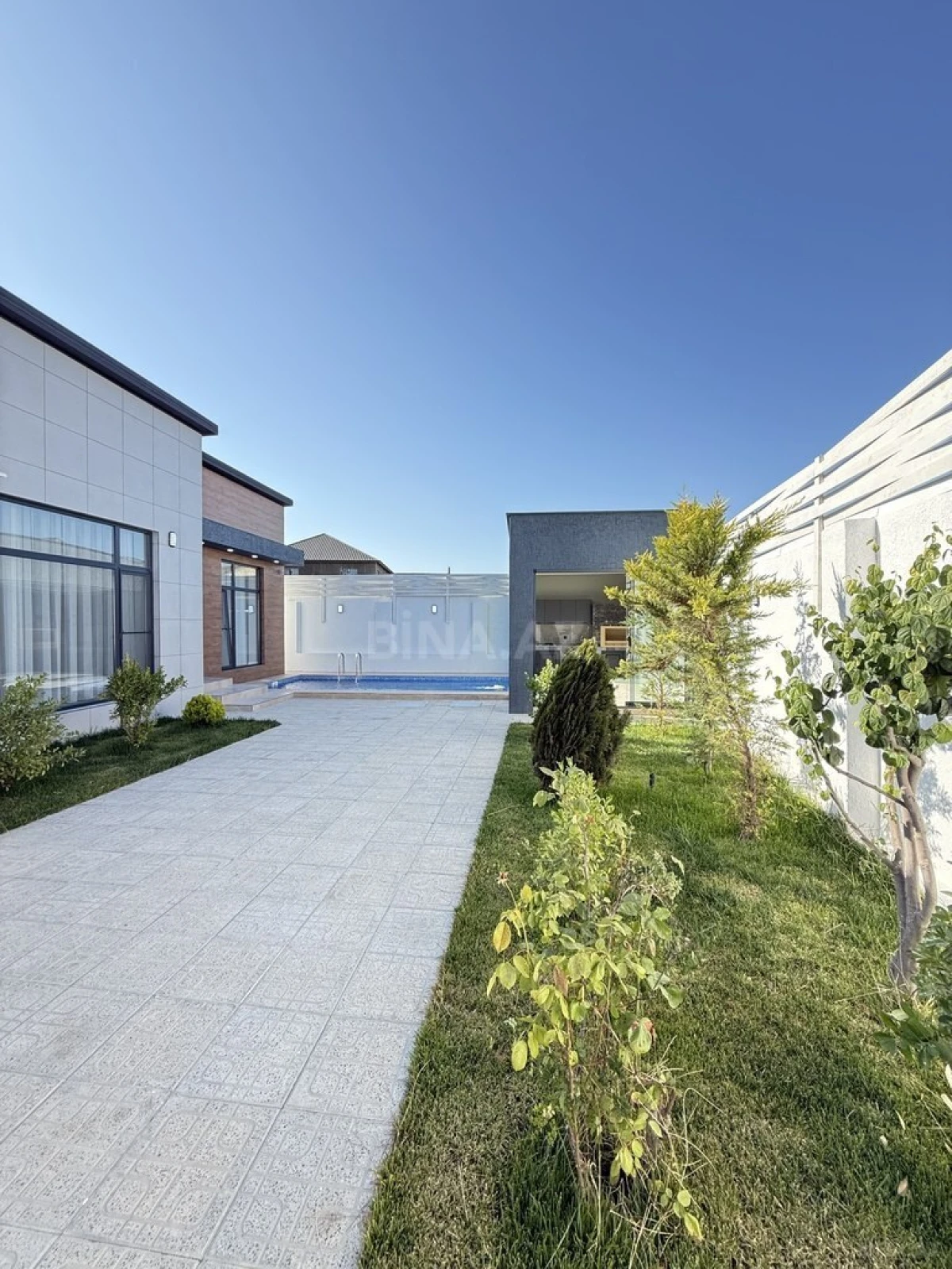 Satılır 4 otaqlı həyət evi 155 m²