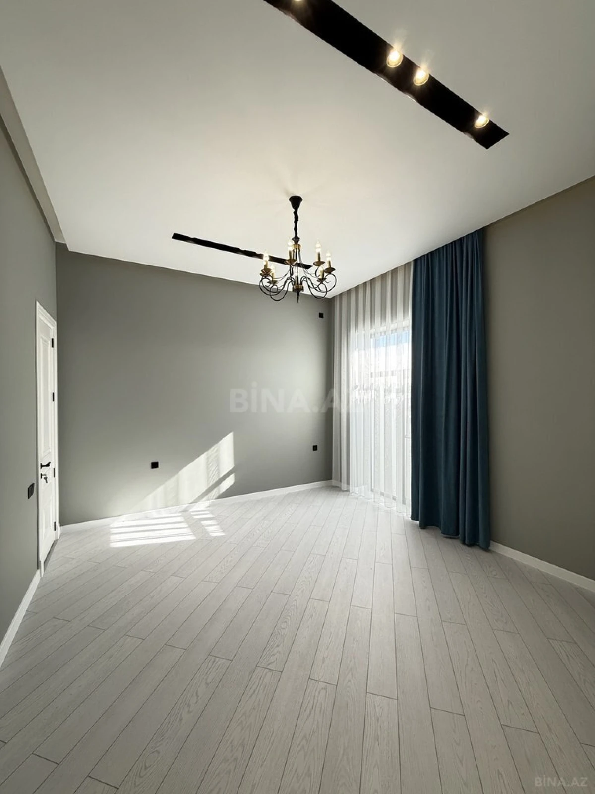 Satılır 4 otaqlı həyət evi 155 m²