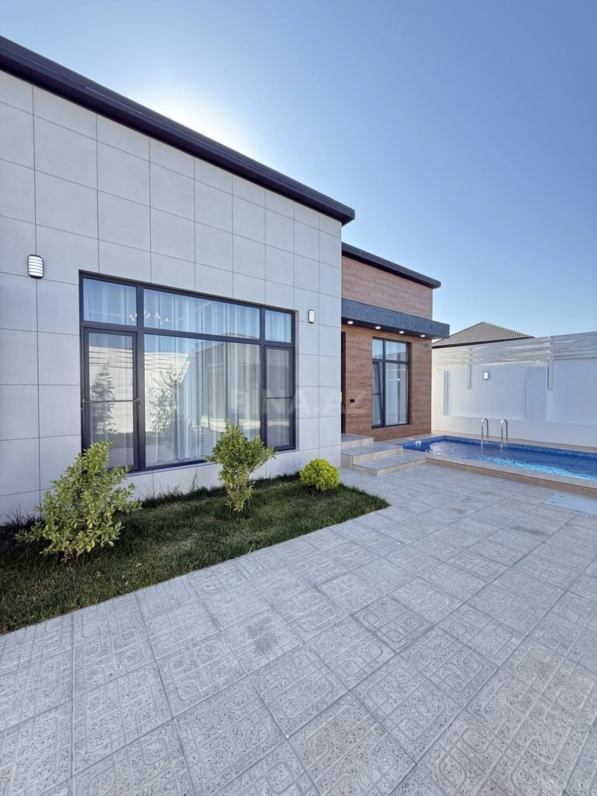 Satılır 4 otaqlı həyət evi 155 m²