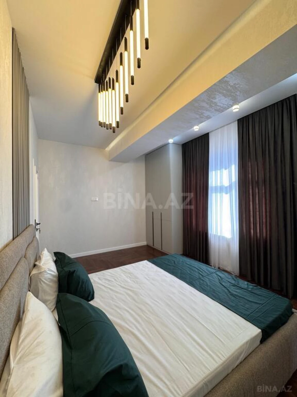 Satılır 3 otaqlı mənzil 101 m²