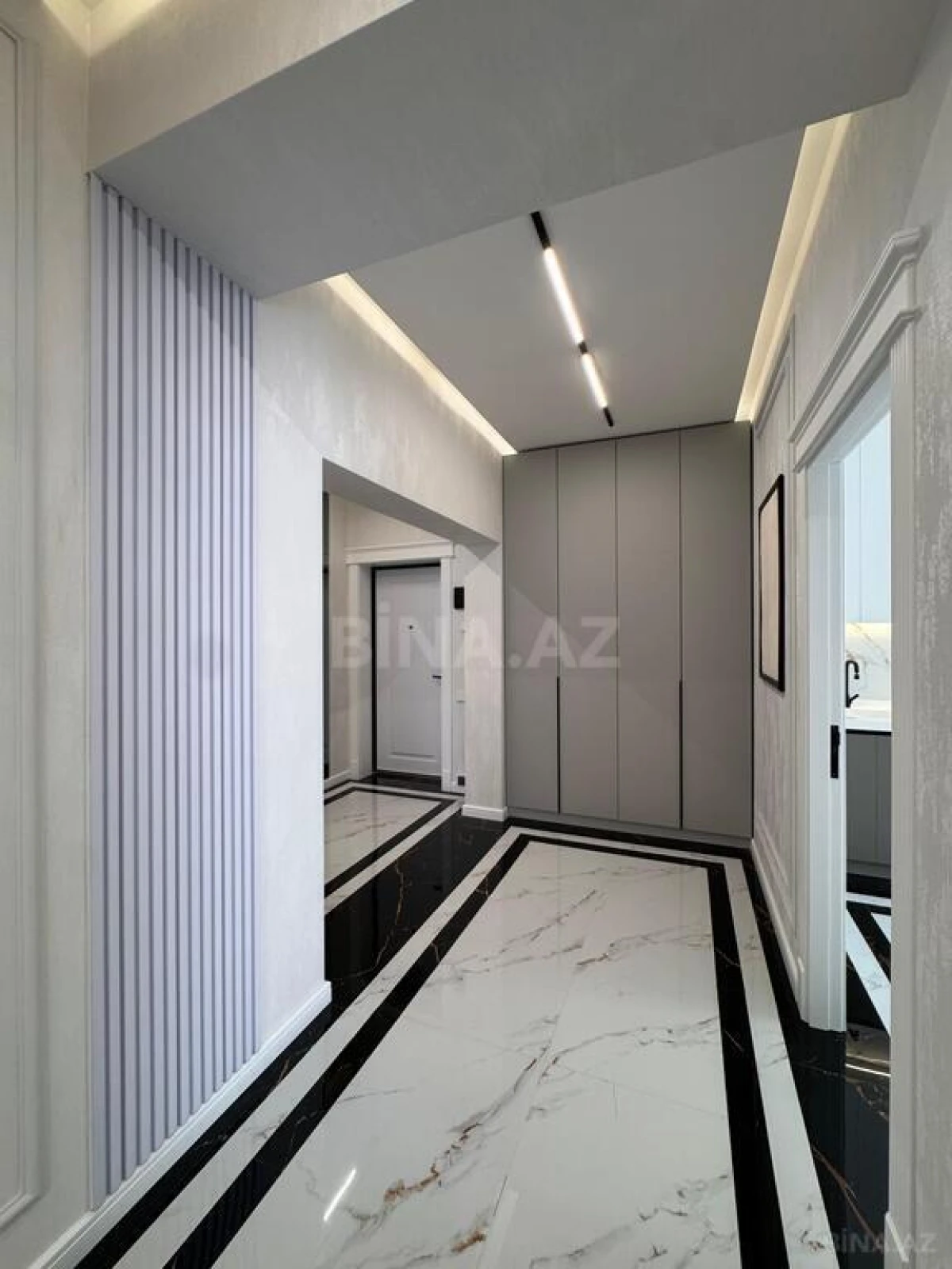 Satılır 3 otaqlı mənzil 101 m²