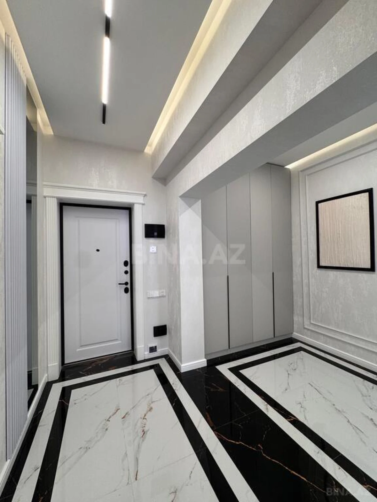Satılır 3 otaqlı mənzil 101 m²