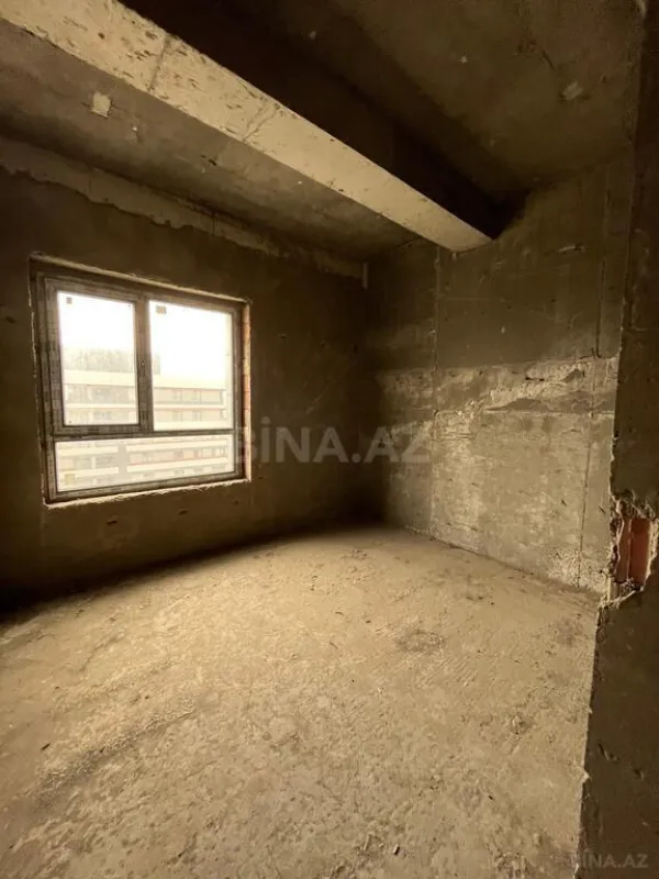 Satılır 3 otaqlı mənzil 163 m²