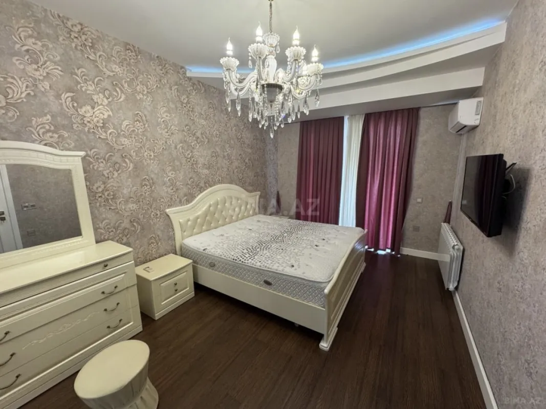 Kirayə verilir 2 otaqlı mənzil 96 m²