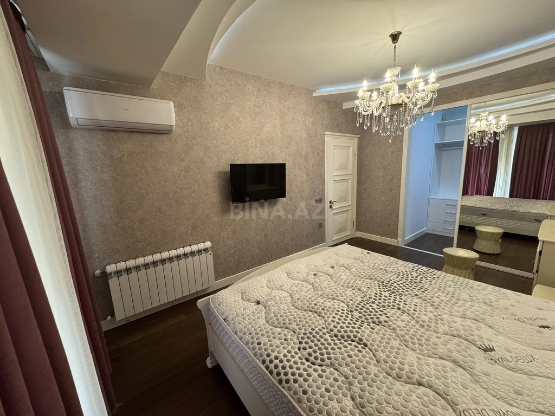 Kirayə verilir 2 otaqlı mənzil 96 m²
