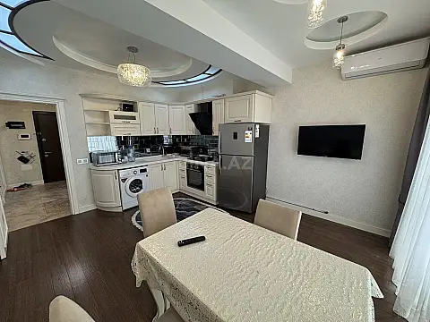 Kirayə verilir 2 otaqlı mənzil 96 m²