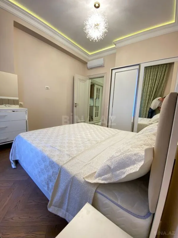 Kirayə verilir 3 otaqlı mənzil 90 m²