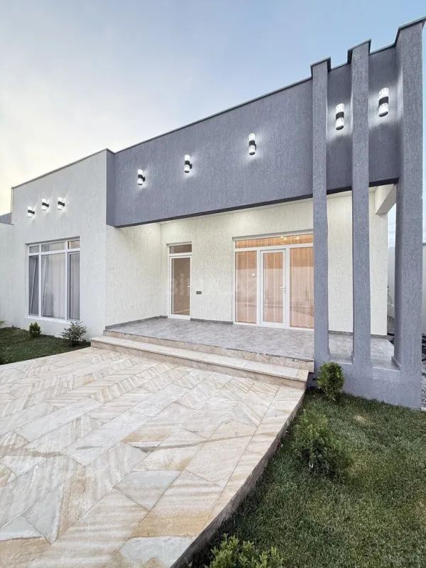 Satılır 4 otaqlı həyət evi 140 m²