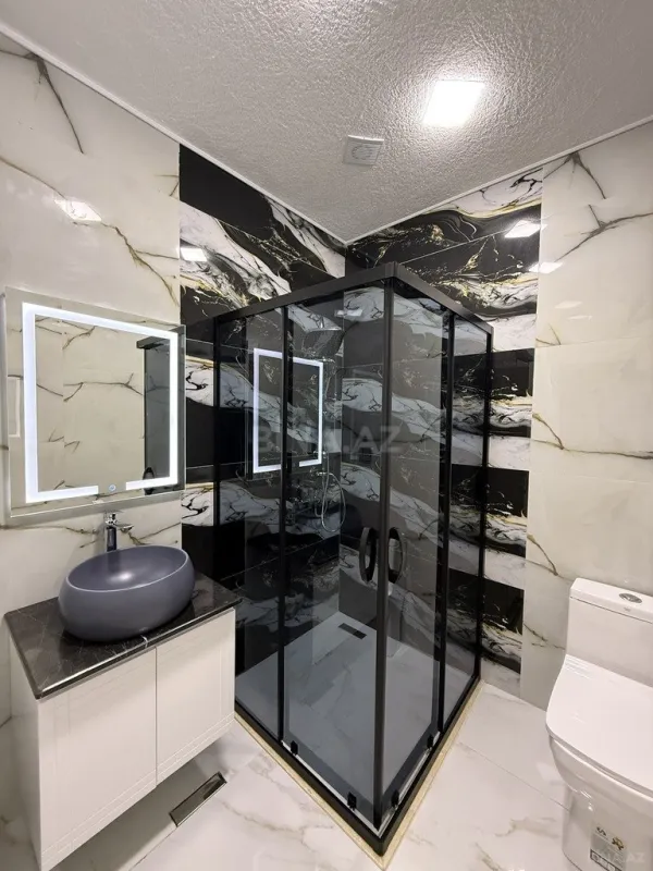 Satılır 4 otaqlı həyət evi 140 m²