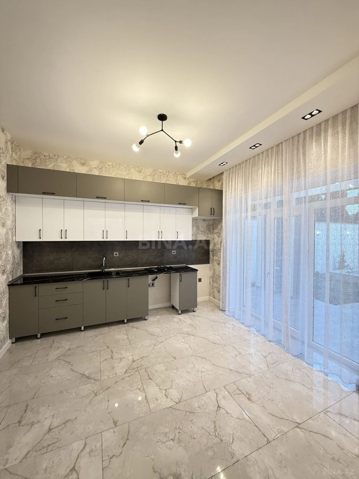 Satılır 4 otaqlı həyət evi 140 m²