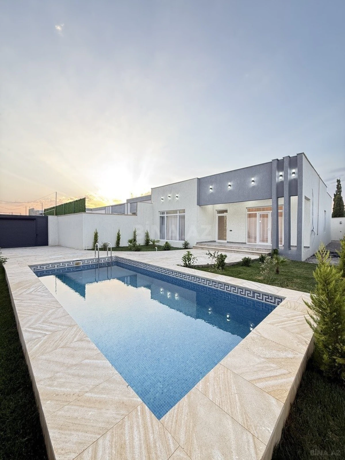 Satılır 4 otaqlı həyət evi 140 m²