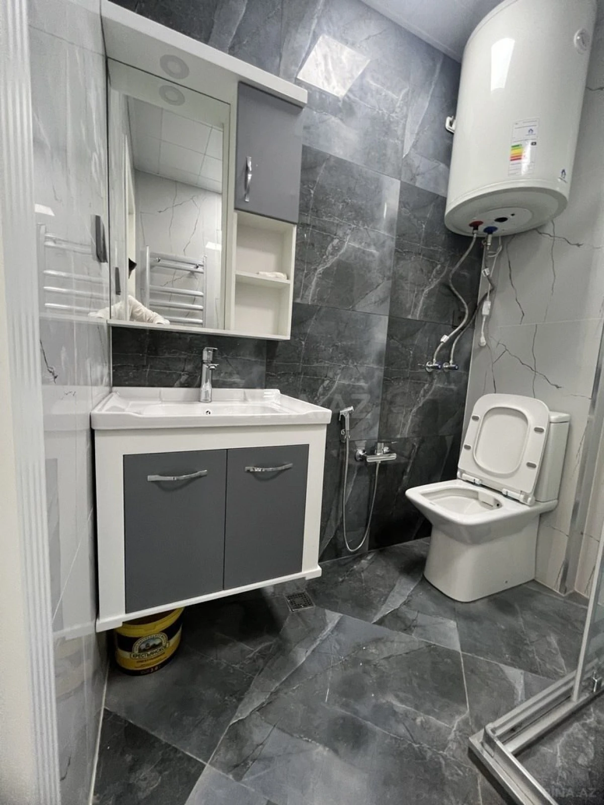 Satılır 2 otaqlı mənzil 54 m²