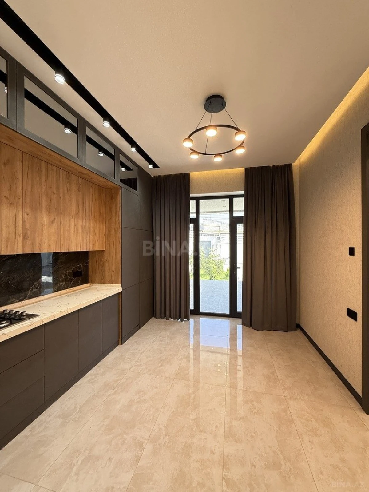 Satılır 4 otaqlı həyət evi 155 m²