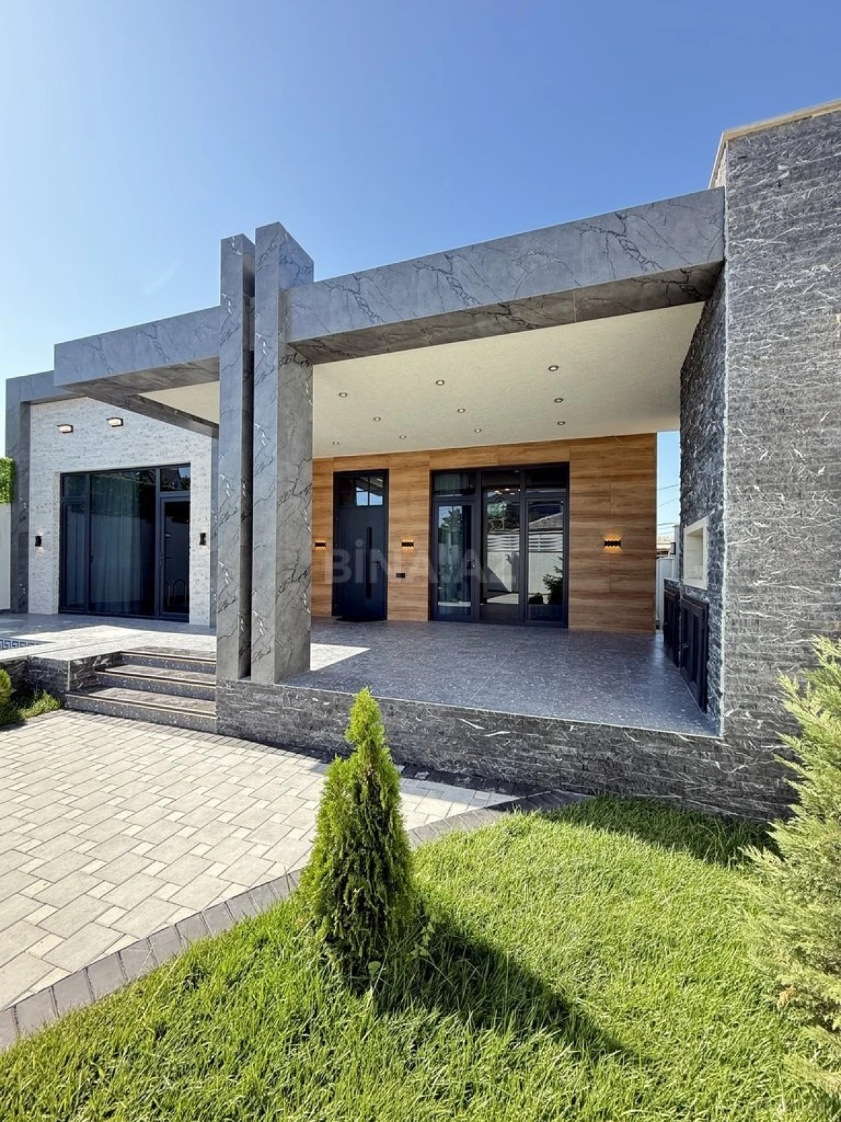 Satılır 4 otaqlı həyət evi 155 m²