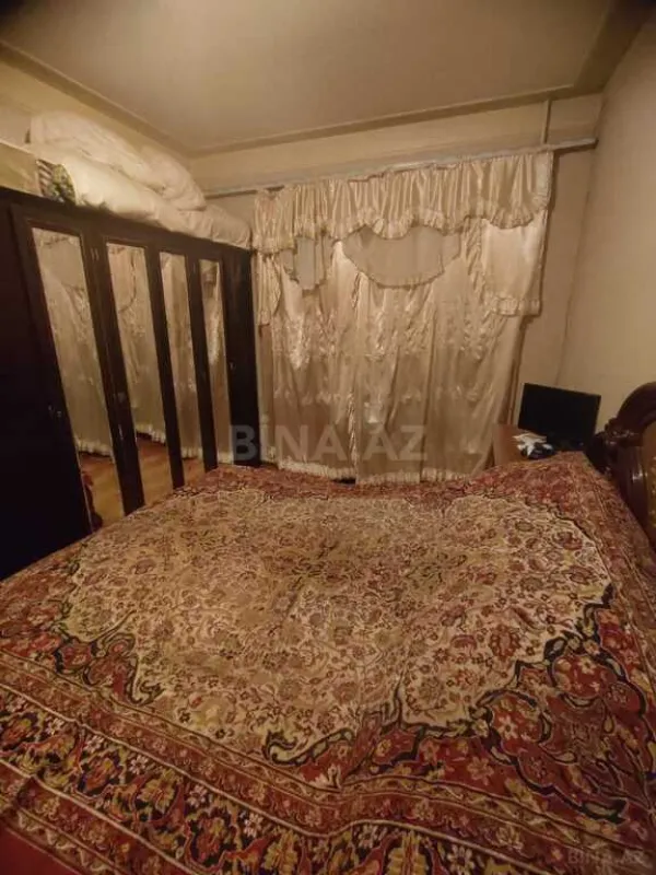 Satılır 3 otaqlı mənzil 120 m²