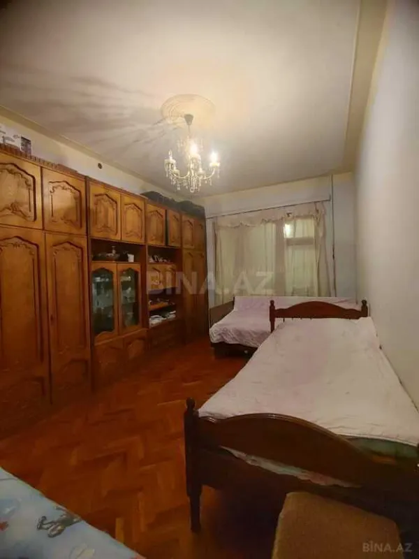 Satılır 3 otaqlı mənzil 120 m²