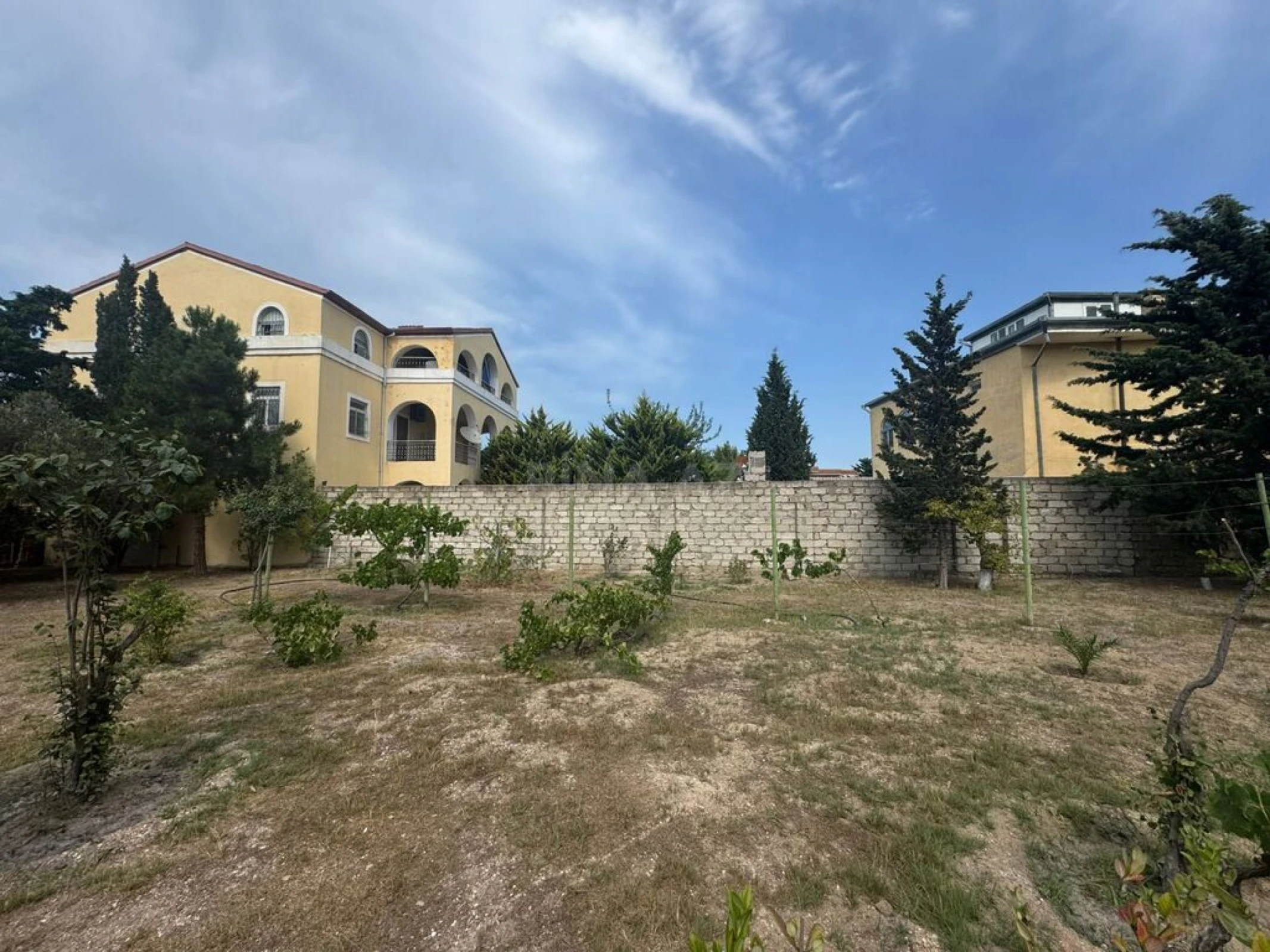 Satılır torpaq sahəsi 10 m²