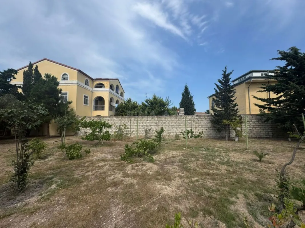 Satılır torpaq sahəsi 10 m²