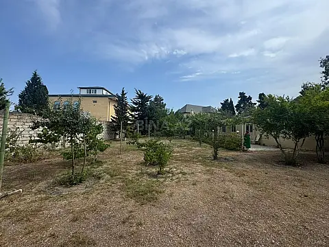 Satılır torpaq sahəsi 10 m²