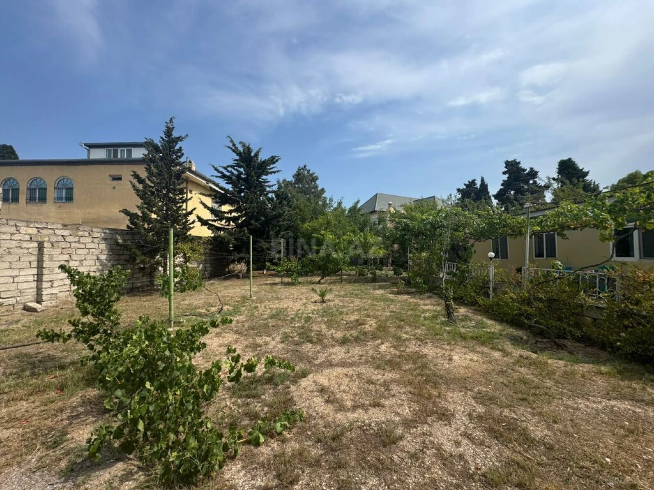 Satılır torpaq sahəsi 10 m²