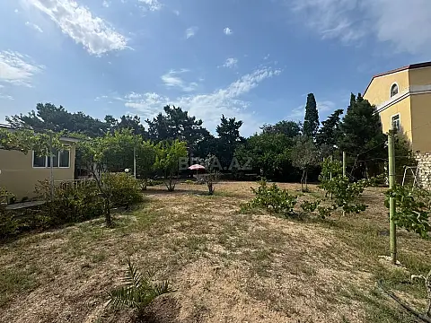 Satılır torpaq sahəsi 10 m²