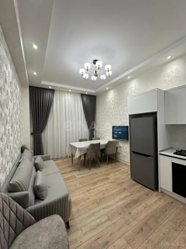Kirayə verilir 2 otaqlı mənzil 65 m²