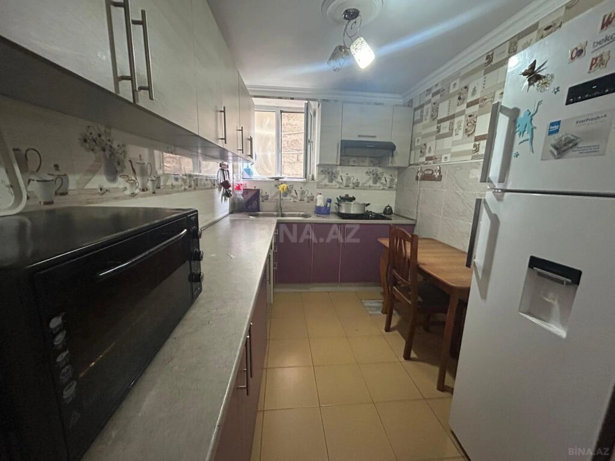 Satılır 8 otaqlı həyət evi 216 m²