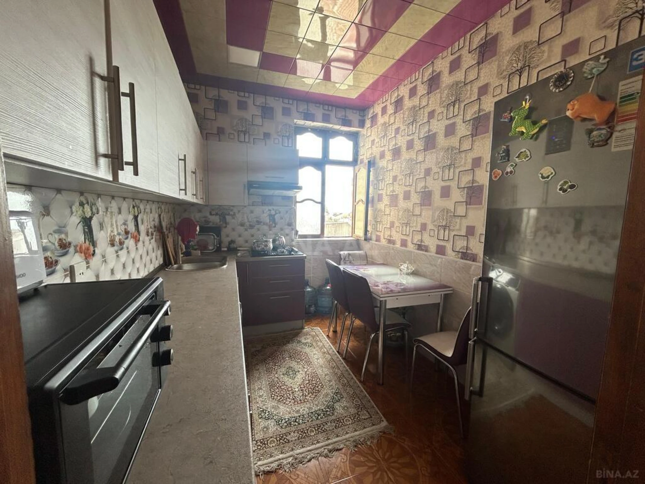 Satılır 8 otaqlı həyət evi 216 m²