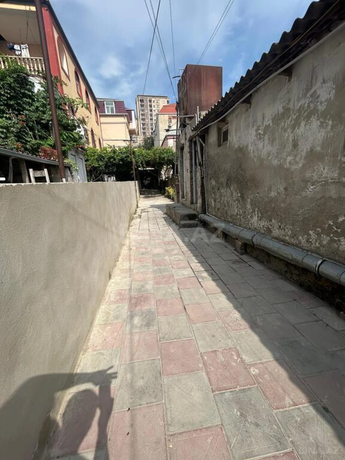 Satılır 8 otaqlı həyət evi 216 m²