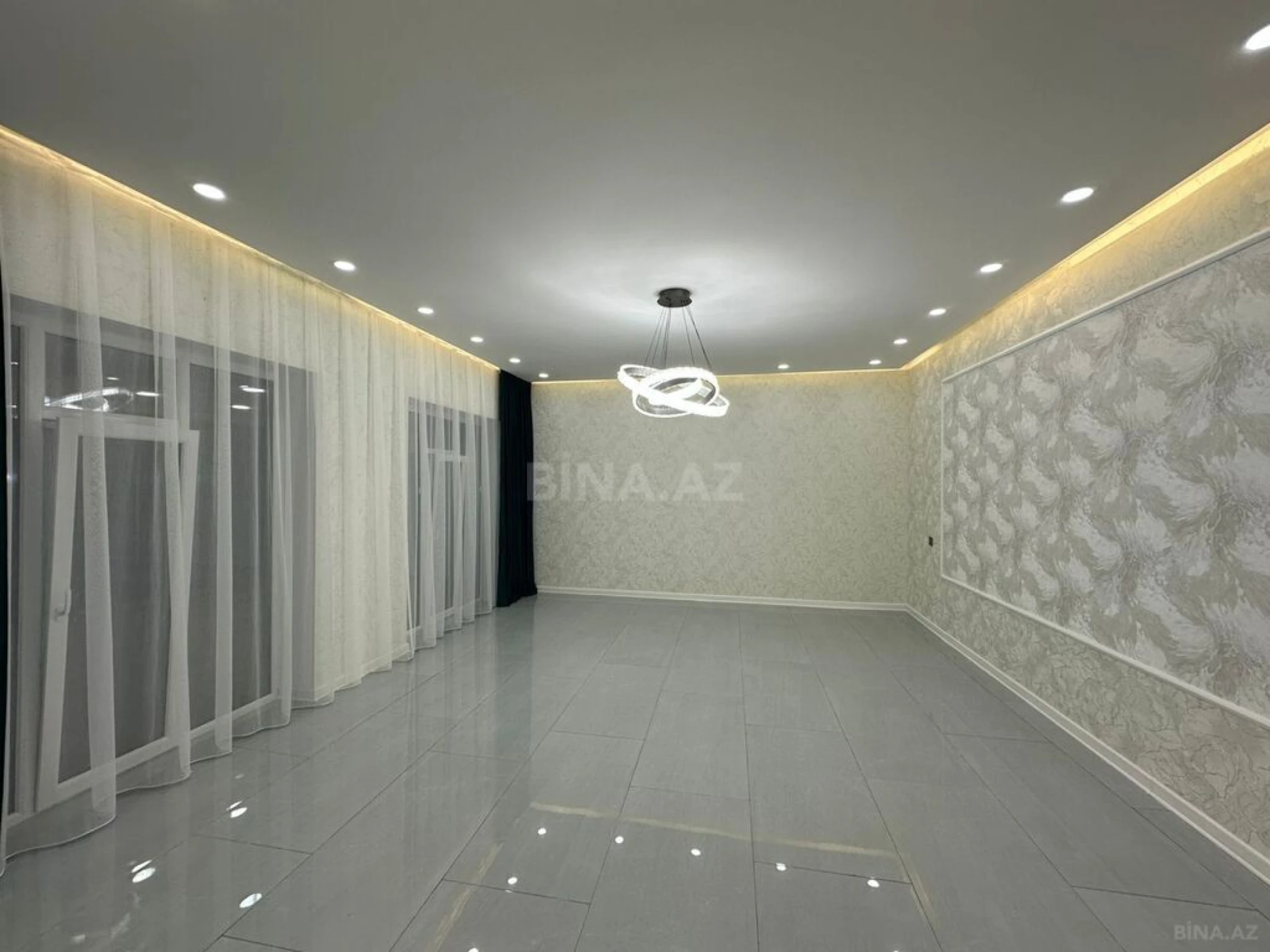 Satılır 4 otaqlı həyət evi 160 m²