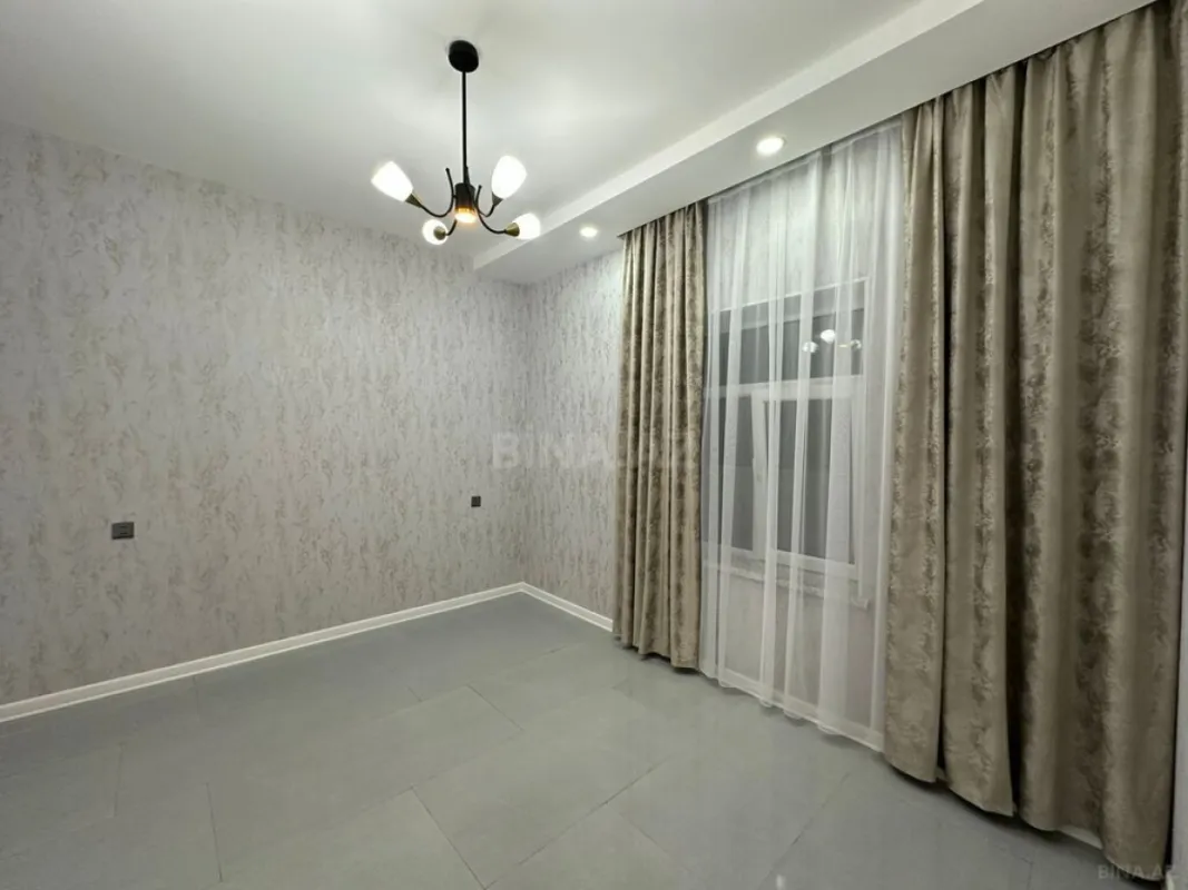 Satılır 4 otaqlı həyət evi 160 m²