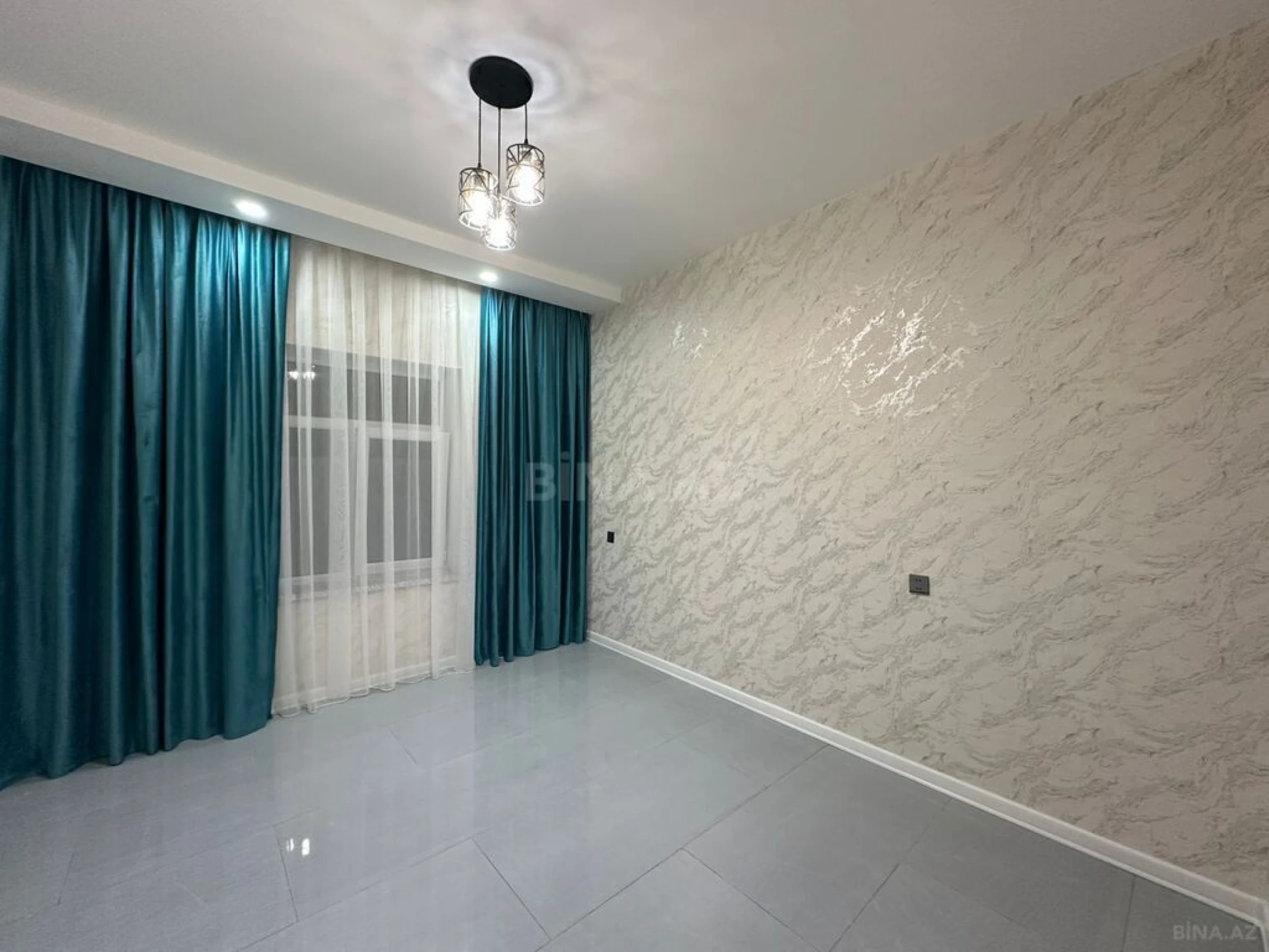 Satılır 4 otaqlı həyət evi 160 m²