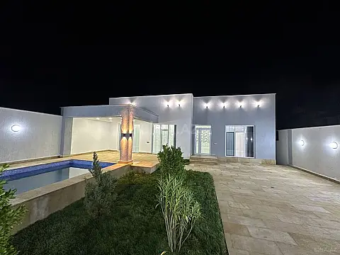Satılır 4 otaqlı həyət evi 160 m² — Bakı, Şüvəlan 4 otaq 160.00 m²