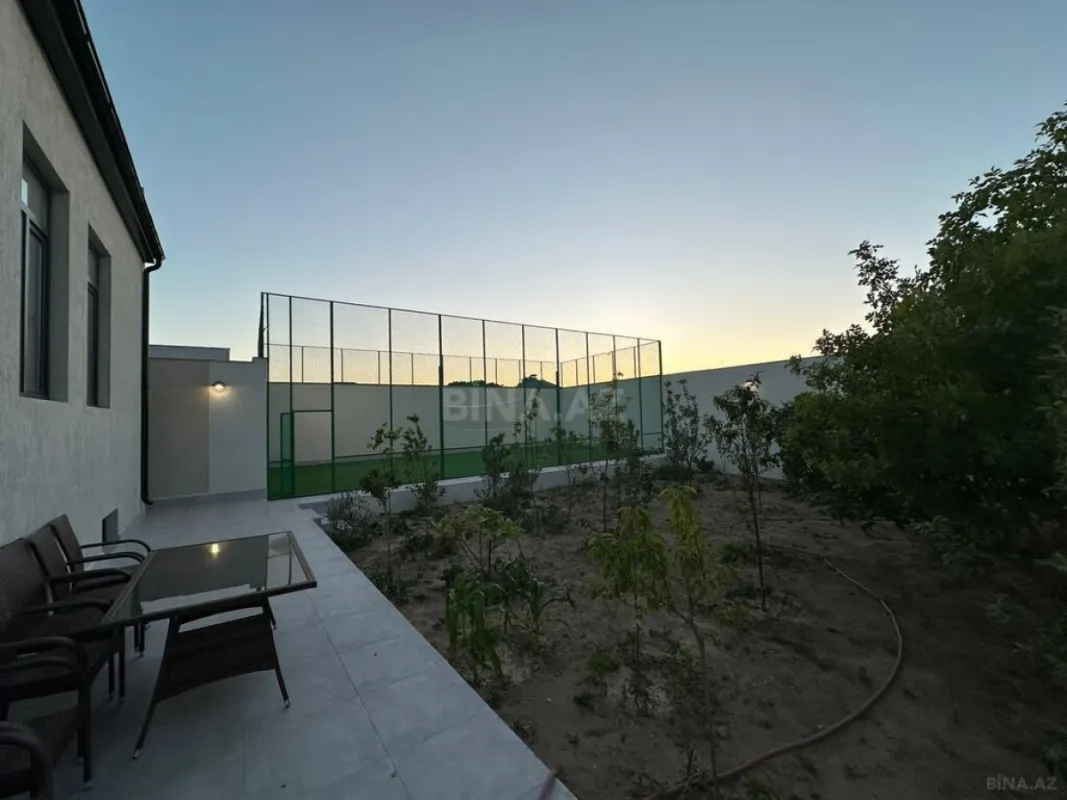 Satılır 4 otaqlı həyət evi 330 m²