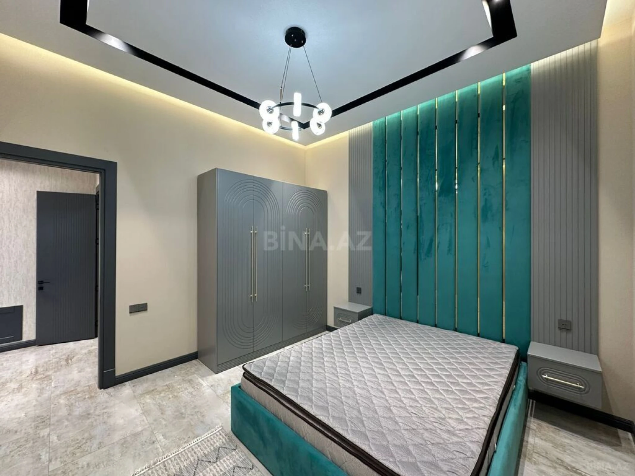 Satılır 4 otaqlı həyət evi 330 m²