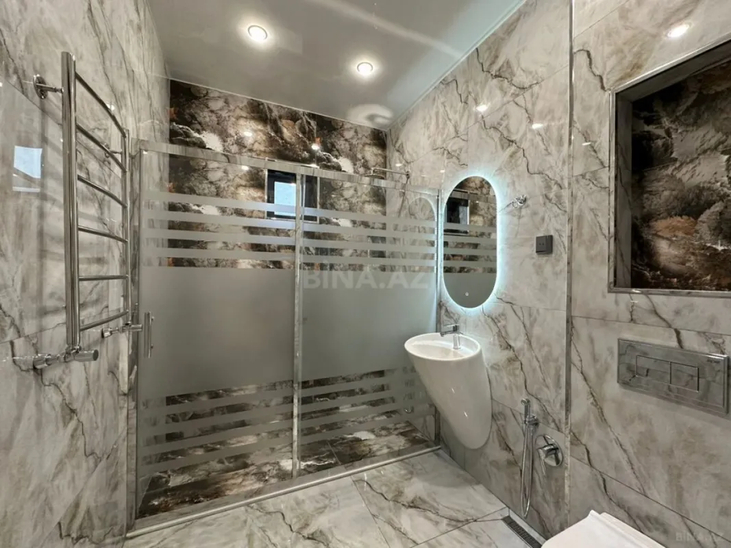 Satılır 4 otaqlı həyət evi 330 m²