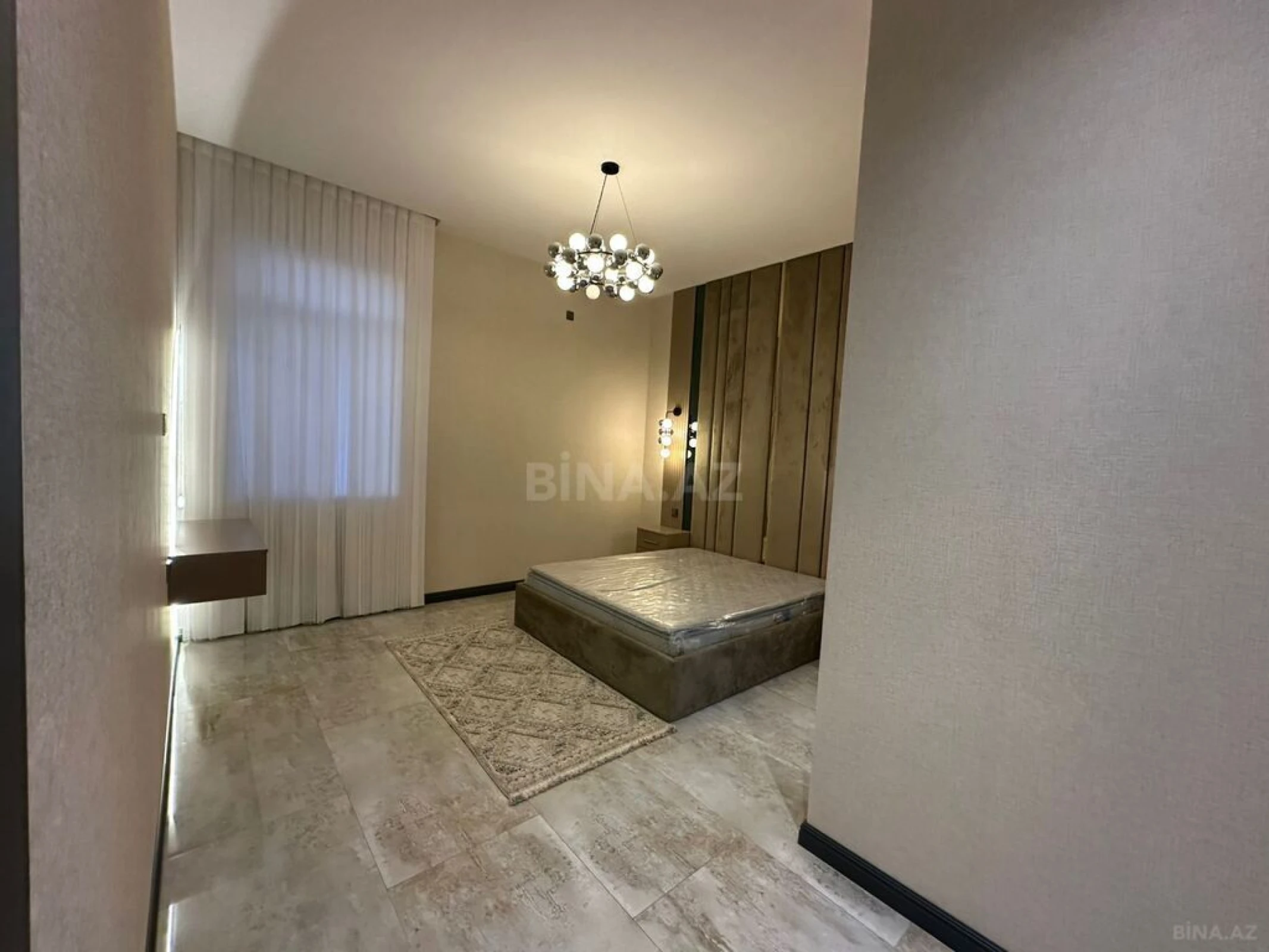 Satılır 4 otaqlı həyət evi 330 m²